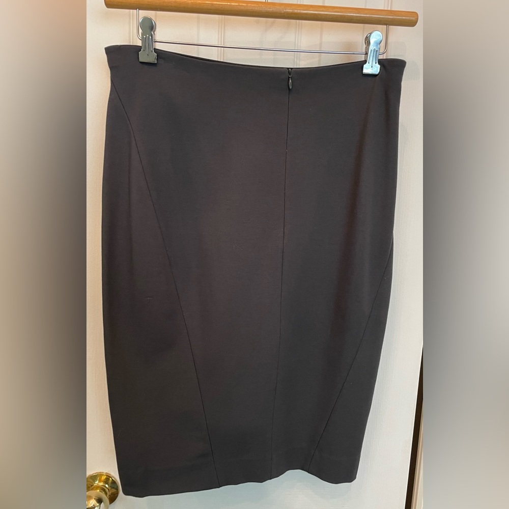 “Ann Taylor” spandex skirt. Size 10 (assumed)